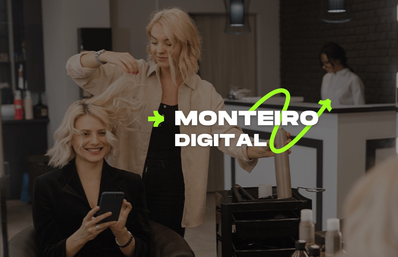 Equipe Monteiro Digital em reunião